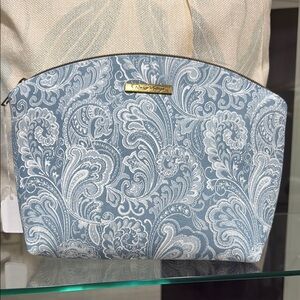 Blue and White Paisley Dome Cosmetic Case